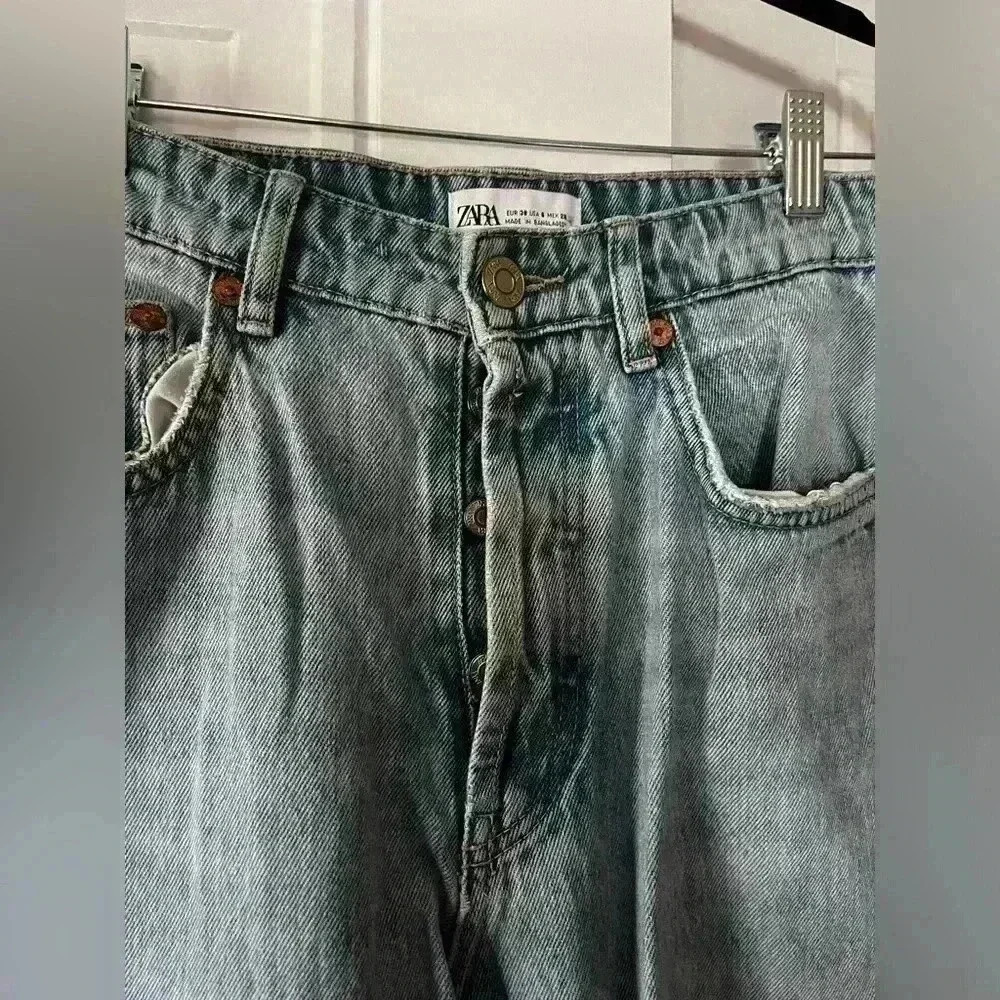 Zara distressed jeans. - Picture 2 of 4